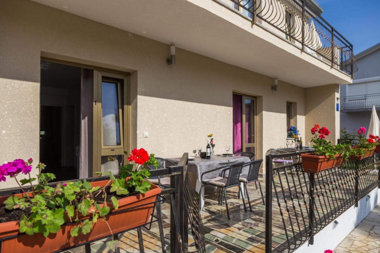 Apartment 50 Shades Of Grey Porec Exterior photo