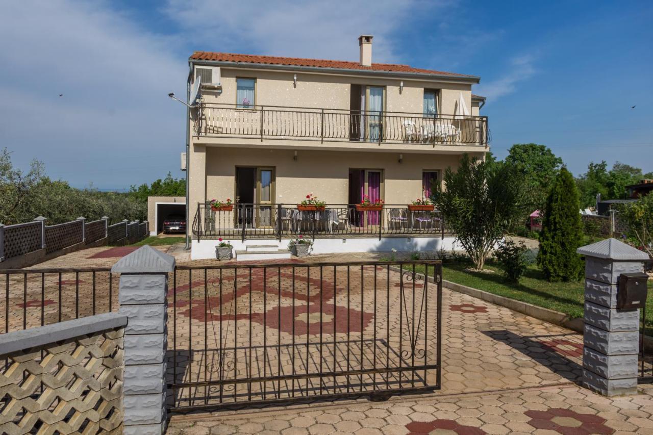 Apartment 50 Shades Of Grey Porec Exterior photo
