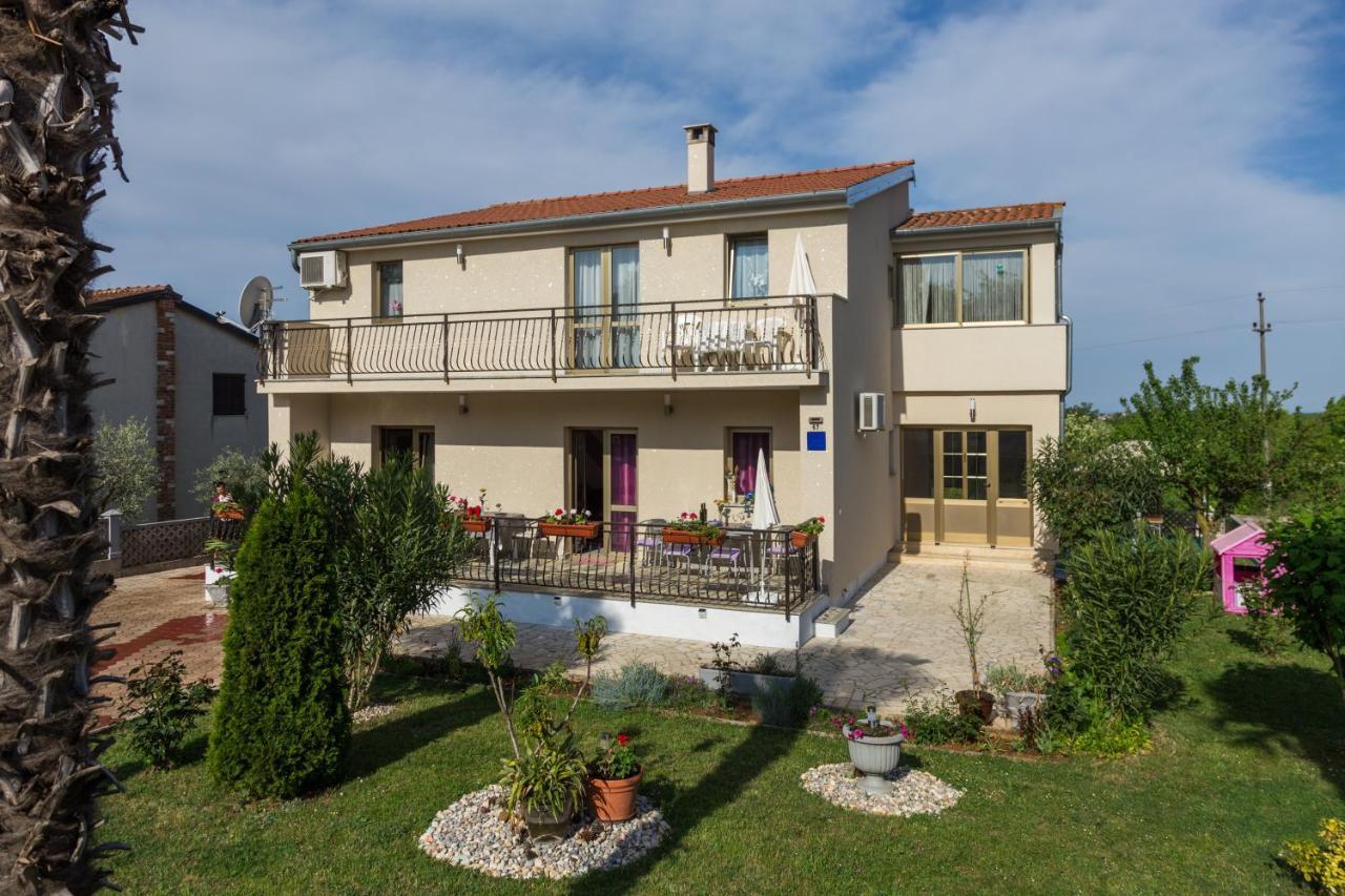 Apartment 50 Shades Of Grey Porec Exterior photo