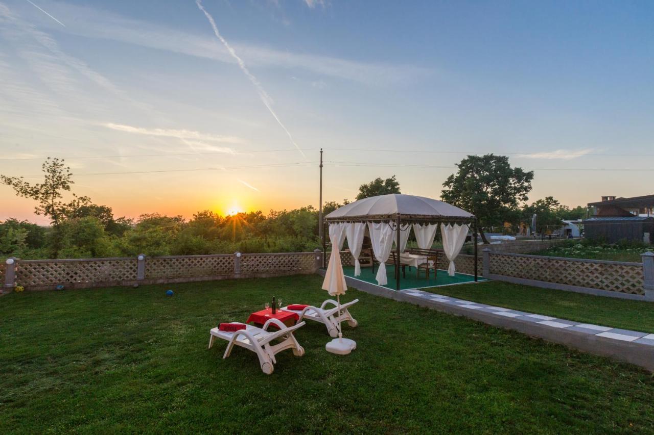 Apartment 50 Shades Of Grey Porec Exterior photo