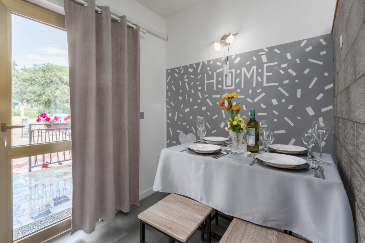 Apartment 50 Shades Of Grey Porec Exterior photo
